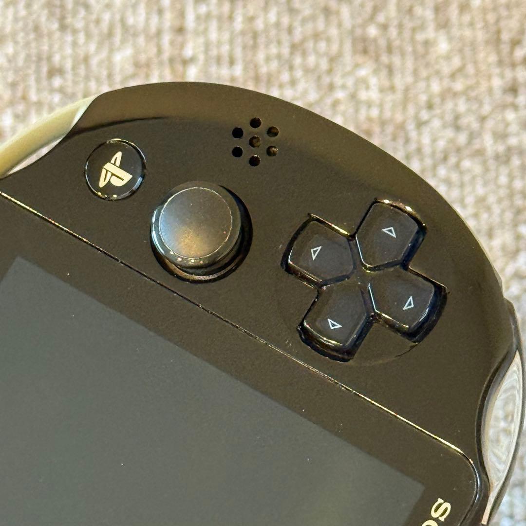 【美品】PSVITA PCH-2000 カーキ