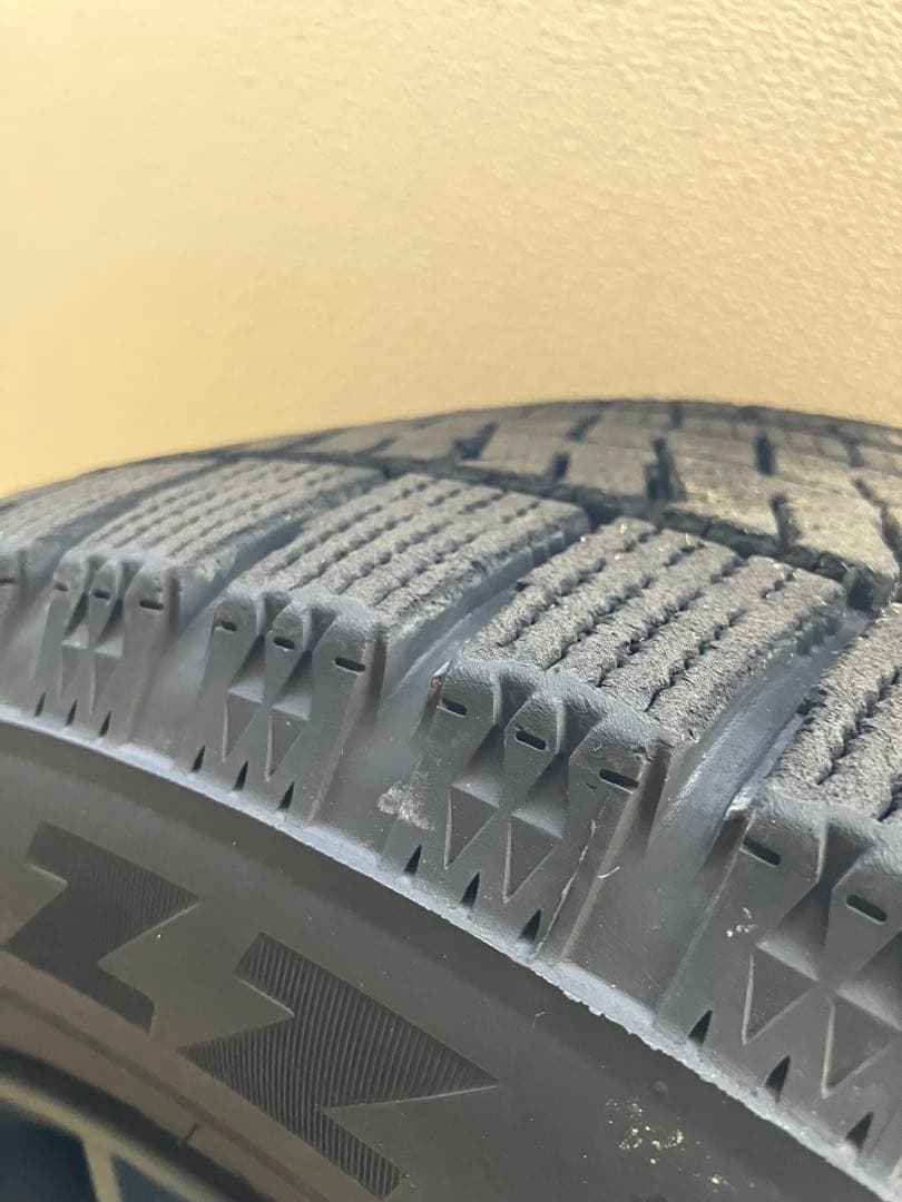ブリザック　4本　VRX2 スタッドレス　ホイール付　225/55R17 直取可