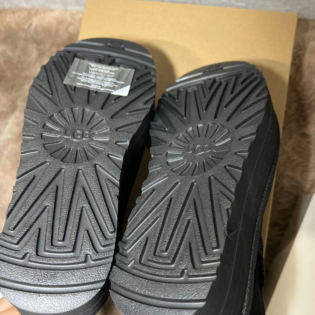 靴 UGG Classic Ultra Mini Platform