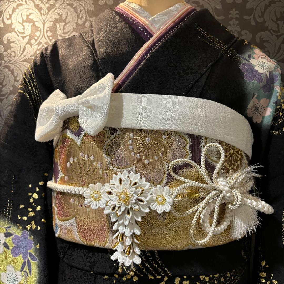 美品　黒　地紋　金駒刺繍　金彩　逸品　振袖　フルセット 振袖