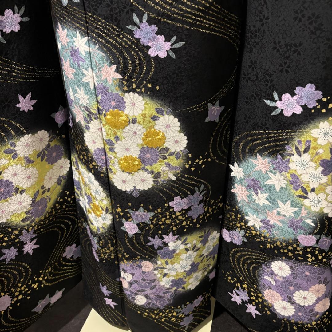 美品　黒　地紋　金駒刺繍　金彩　逸品　振袖　フルセット 振袖