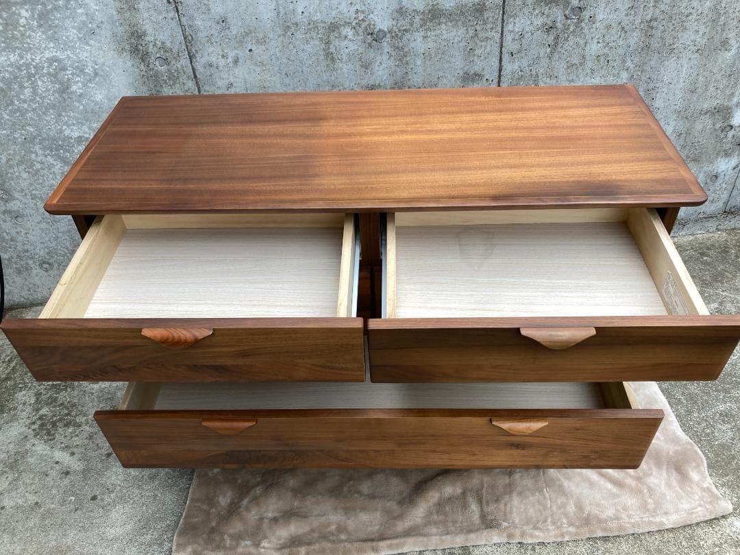 ISSEIKI ベローチェ ローチェスト 110×42×92.5ｃｍ 中古品