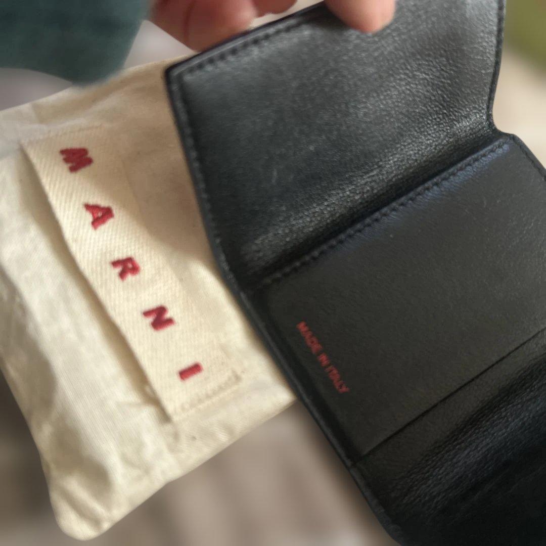 MARNI♡アイボリー♡赤ロゴ♡人気♡レア♡三つ折りミニ財布♡