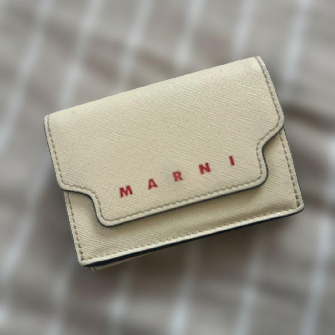 MARNI♡アイボリー♡赤ロゴ♡人気♡レア♡三つ折りミニ財布♡