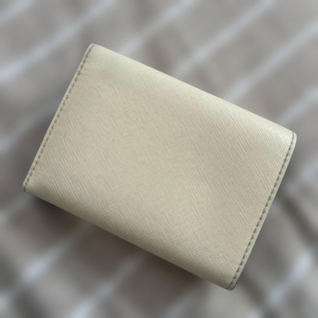 MARNI♡アイボリー♡赤ロゴ♡人気♡レア♡三つ折りミニ財布♡