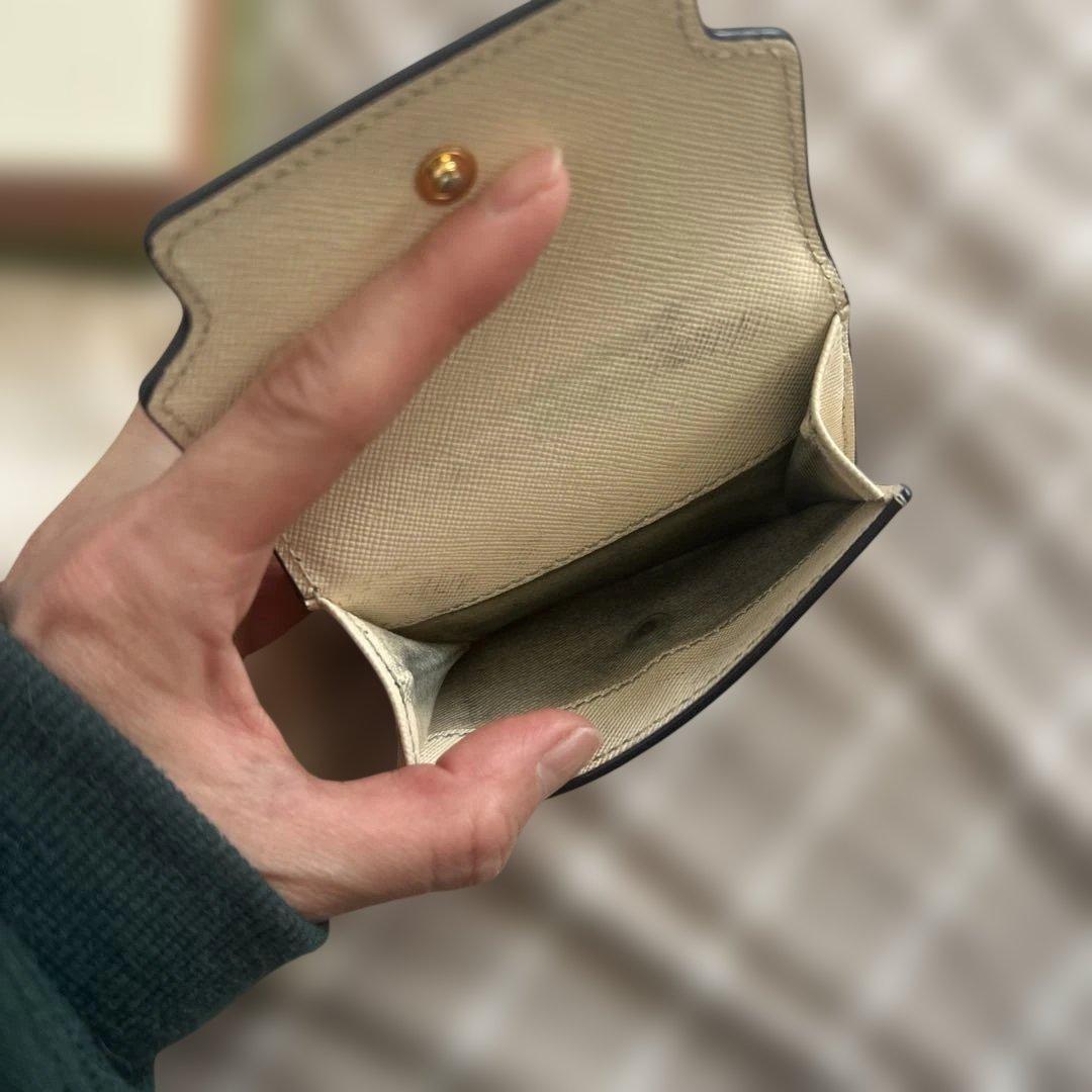 MARNI♡アイボリー♡赤ロゴ♡人気♡レア♡三つ折りミニ財布♡