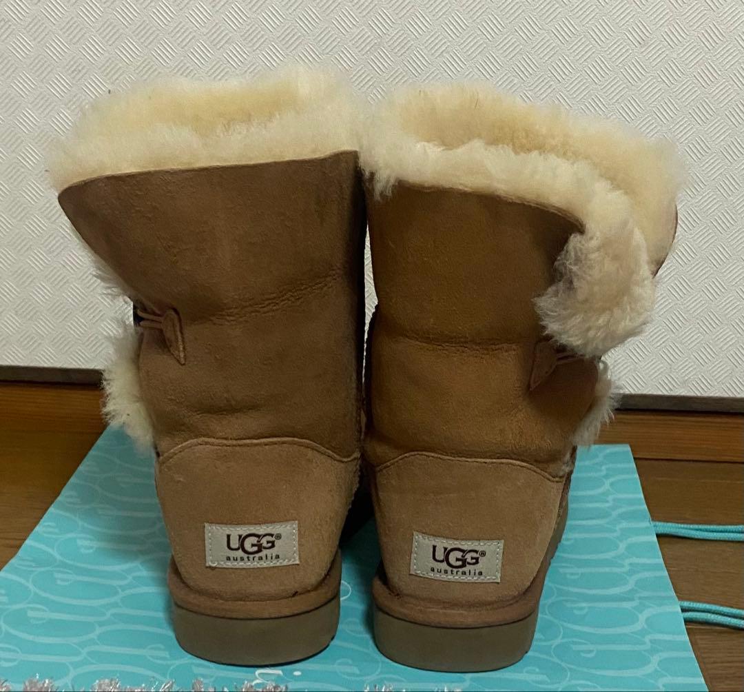 UGG ムートンブーツ 24センチ ボタン付き
