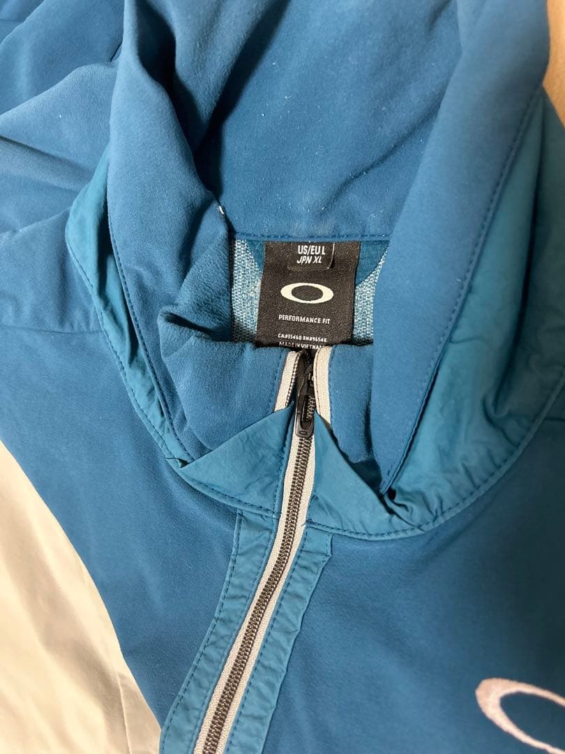 【美品】週末値下げ　最終チャンス　オークリー長袖シャツ　3枚セット売りになります