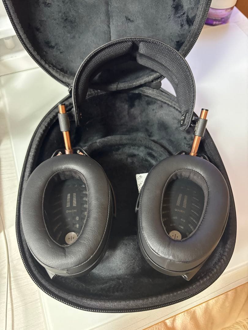 ヘッドホン MEZE AUDIO LIRIC2