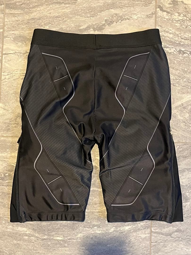 シックスパッド パワースーツライト ヒップ&レッグ　MEN Lサイズ