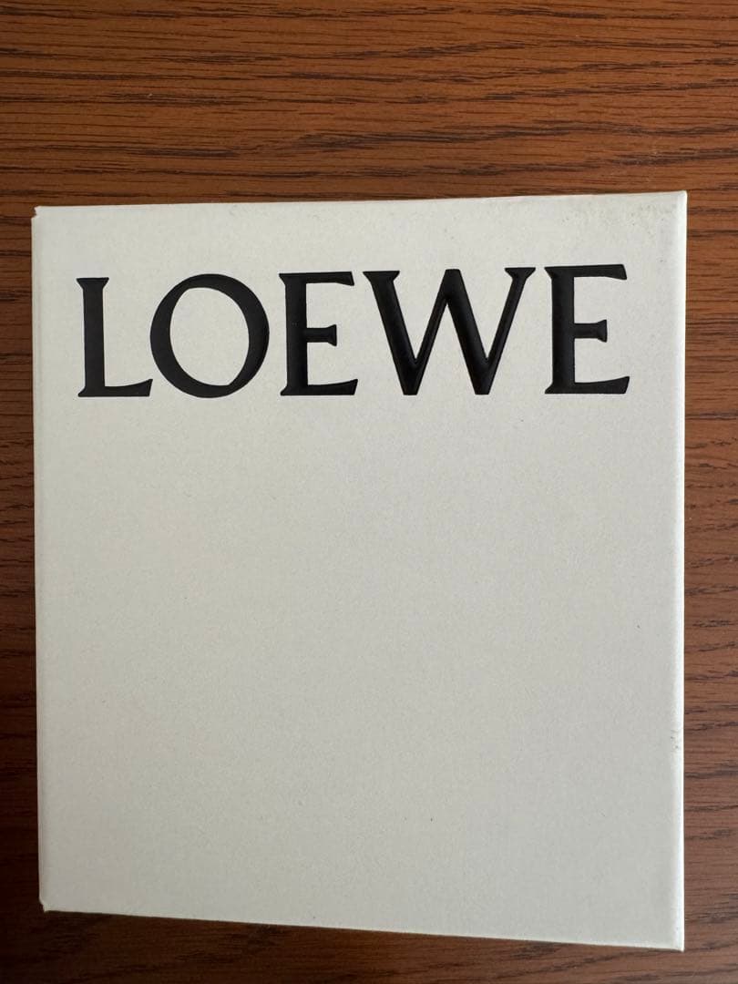 美品　LOEWEバーティカル ウォレット(ブラック)