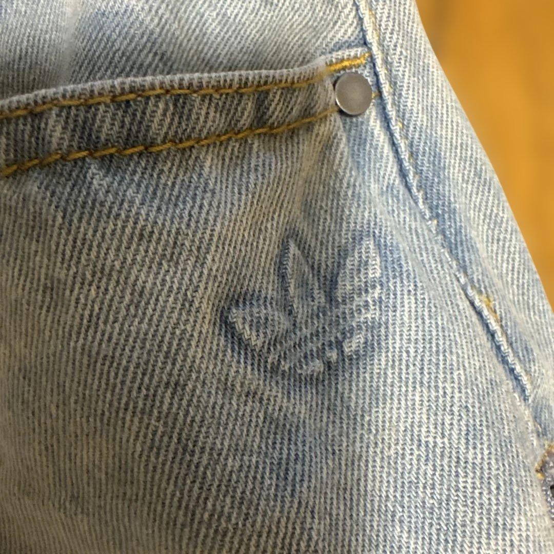 adidas サイドストライプ ワイドレッグデニム
