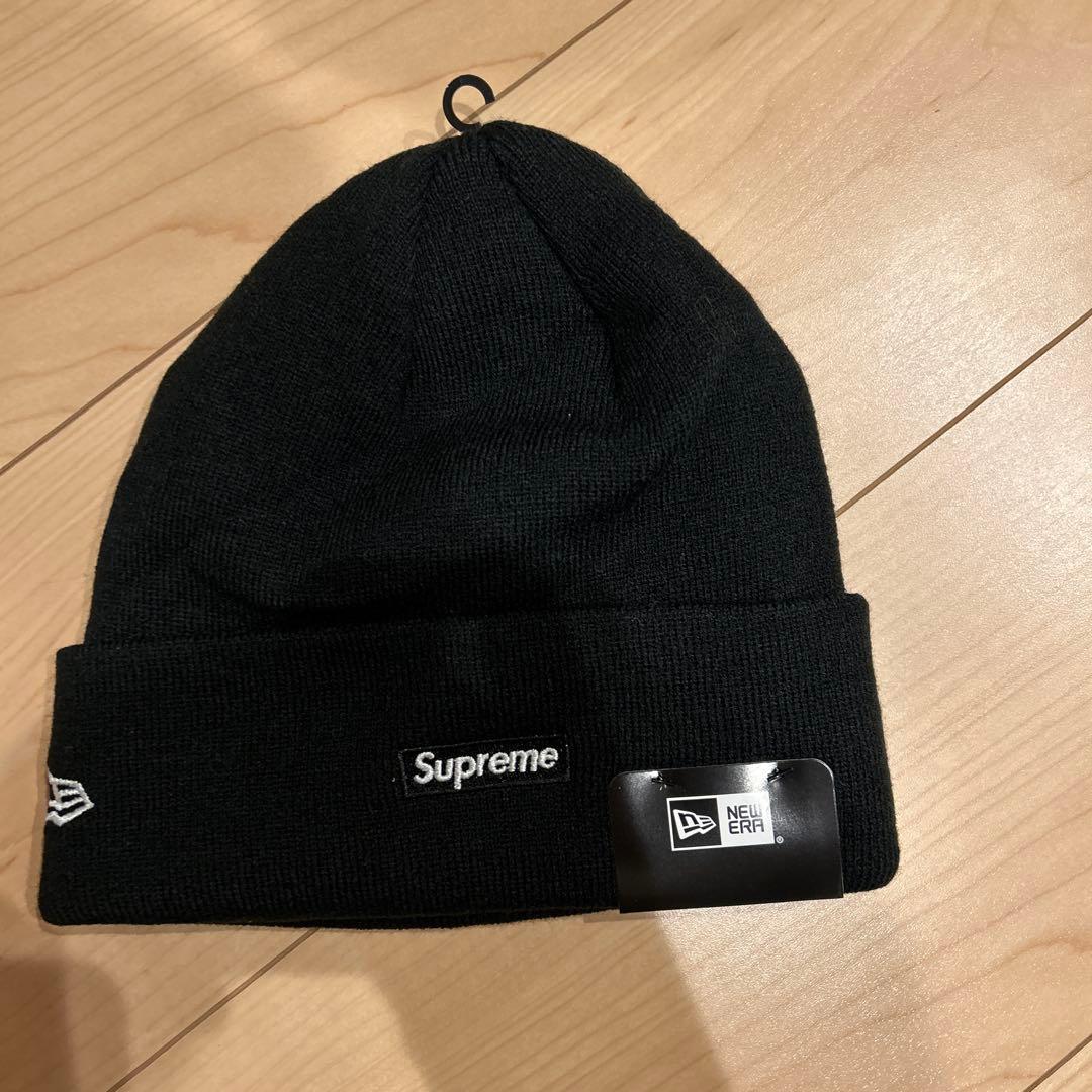 【新品未使用】Supreme x Newera ブラック ビーニー