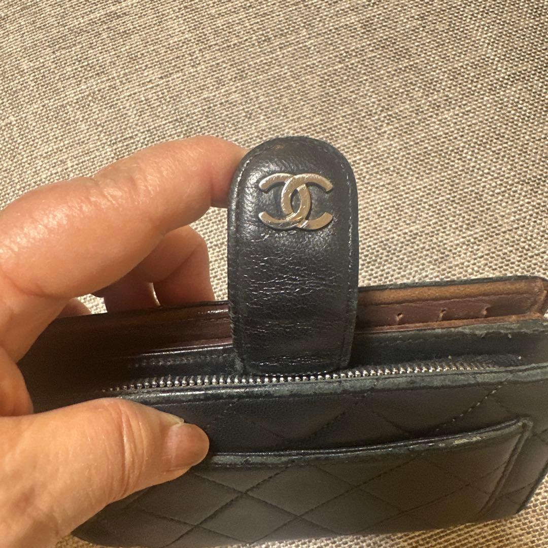 Chanel 黒 レザー 二つ折り財布 キルティング