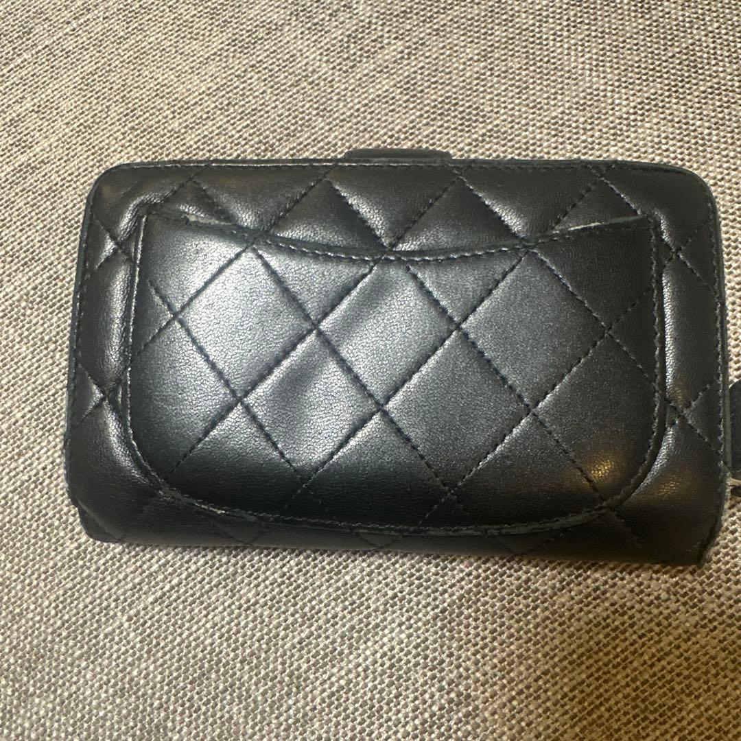 Chanel 黒 レザー 二つ折り財布 キルティング