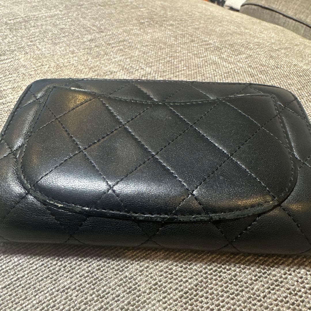 Chanel 黒 レザー 二つ折り財布 キルティング