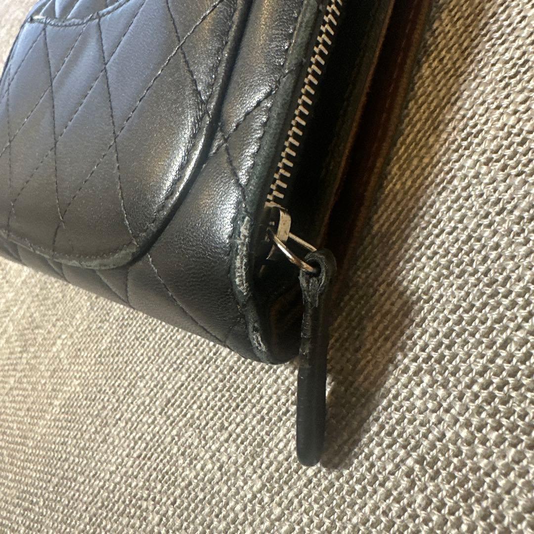 Chanel 黒 レザー 二つ折り財布 キルティング