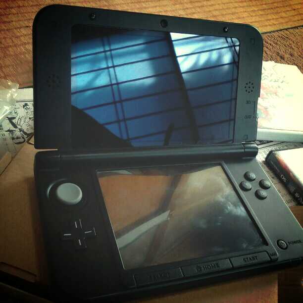 3DS LL とソフト4つ
