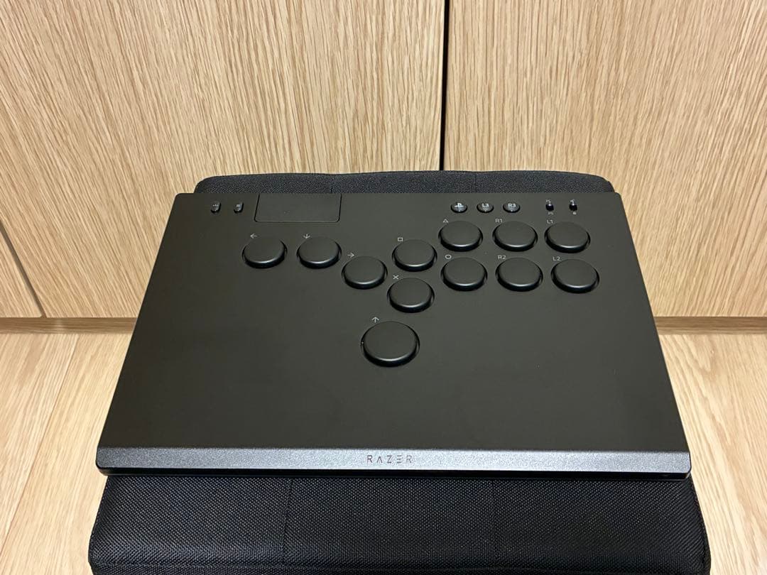 RAZER KITSUNE アーケードスティック