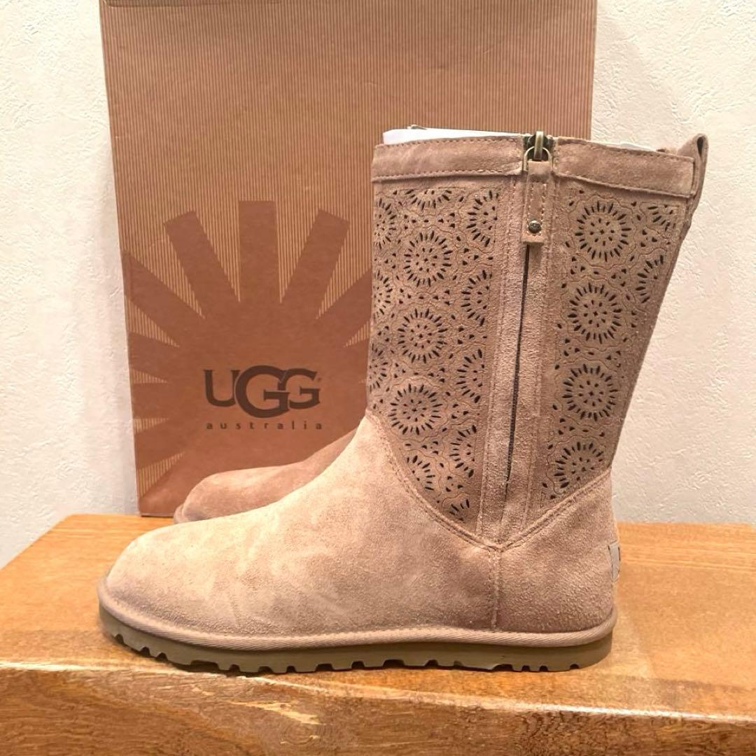 【新品】レア 正規品 UGG ムートンブーツ シープスキン