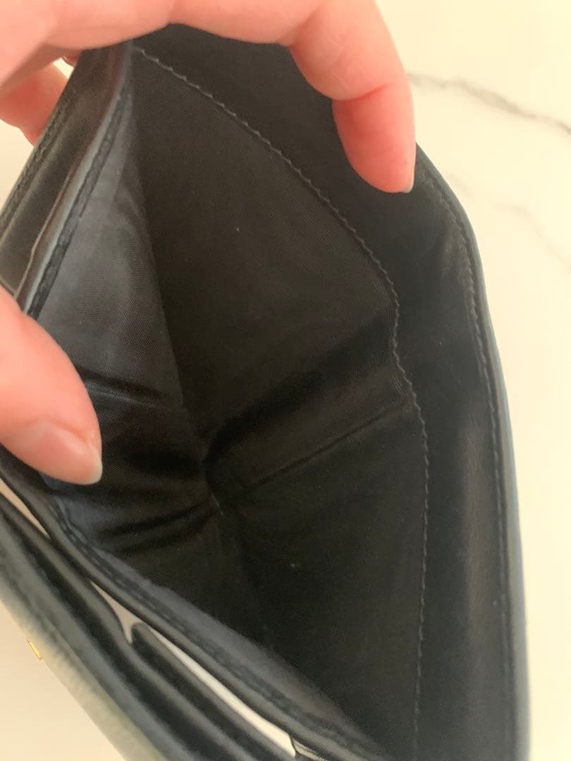 PRADA三つ折りコンパクト財布
