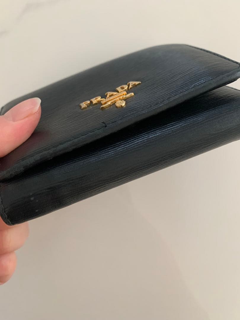 PRADA三つ折りコンパクト財布