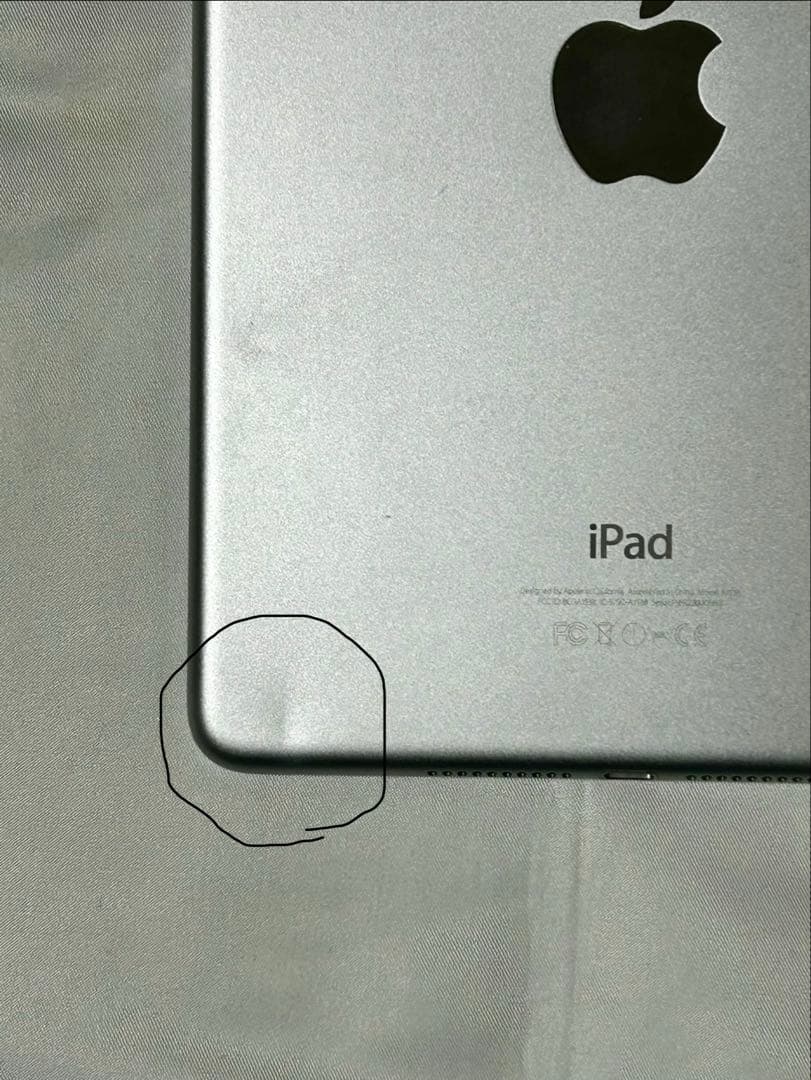 ぽ*こ様 Apple iPad mini 4シルバー 本体