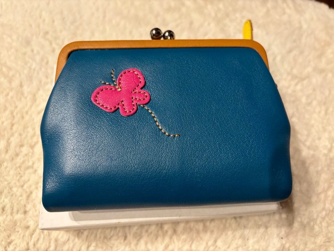 アルカン 財布　二つ折り財布　レザー　新品　猫