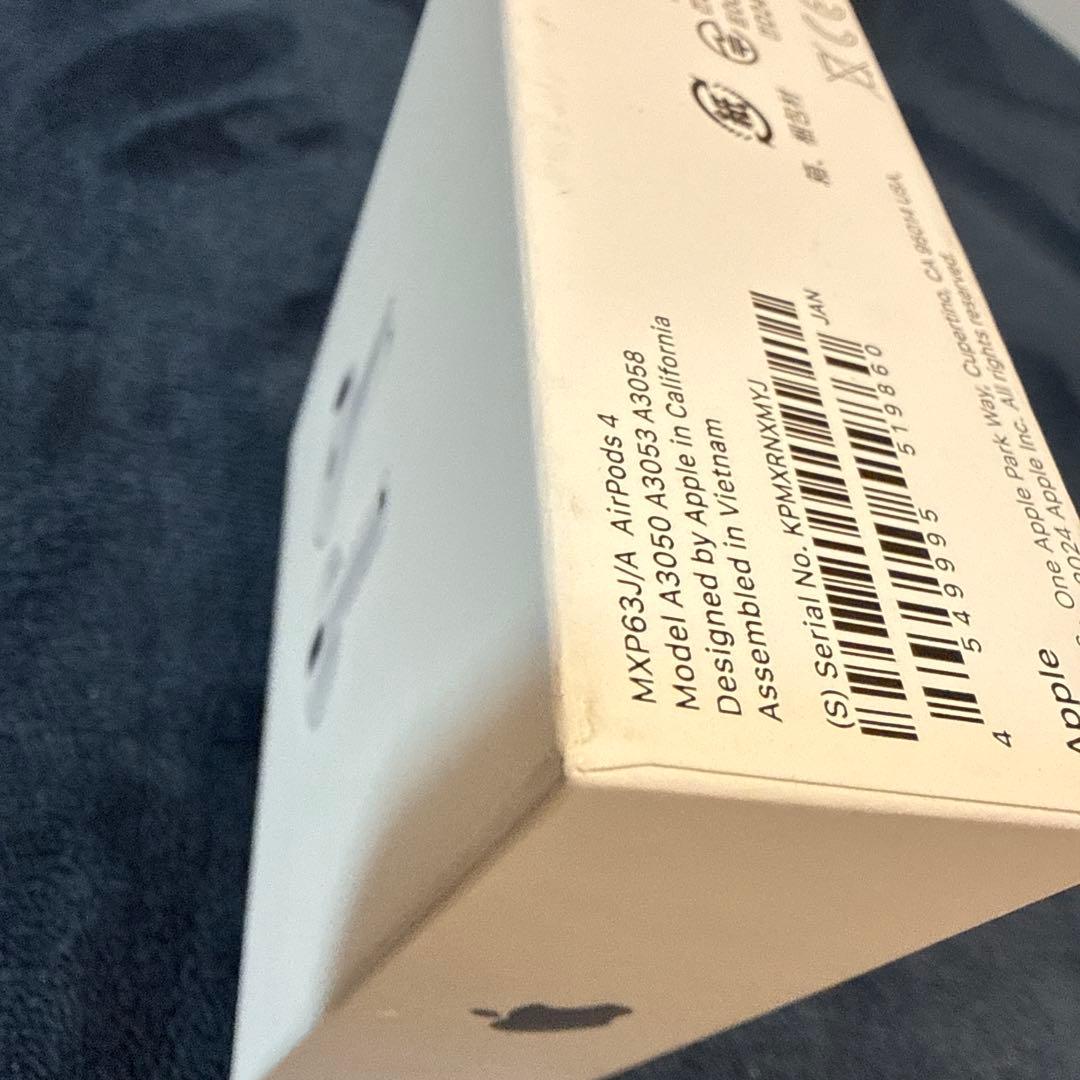 AirPods 4 （ノイズキャンセリング非搭載モデル）　新品未開封
