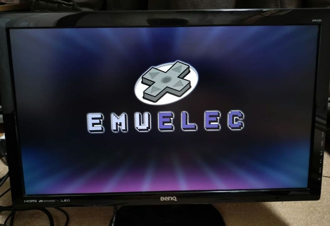 【美品】Super Console X Pro 128GB (706W-2)