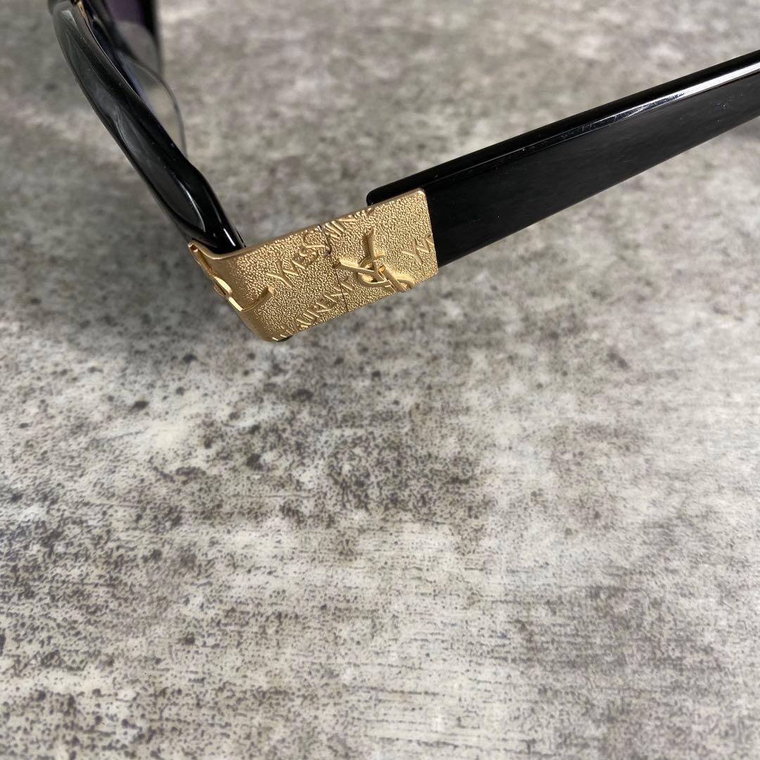 小物 y2k Yves Saint Laurent Oval Sunglasses