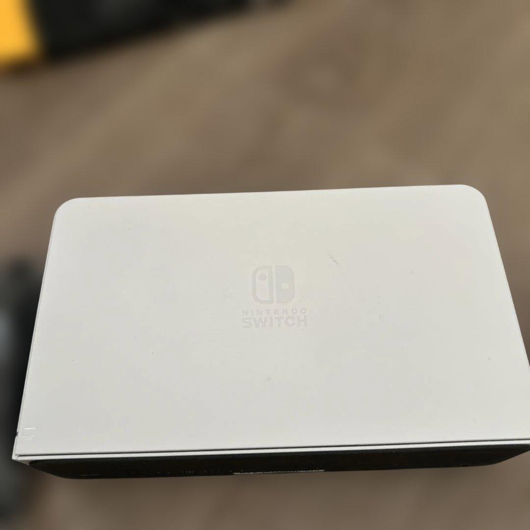 Nintendo Switch本体 、充電器、コントローラーその他