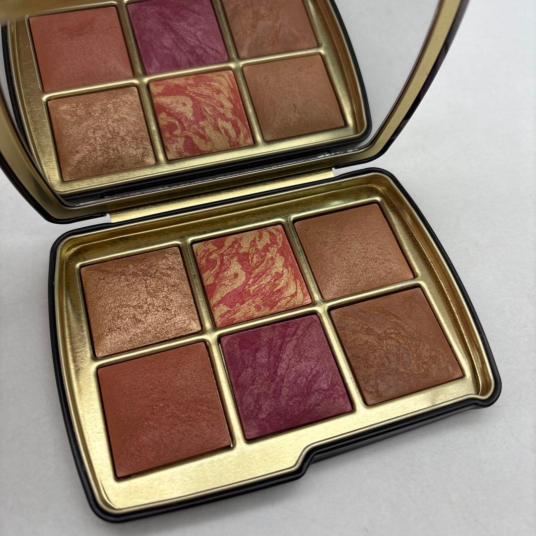 Hourglass Ambient パレット