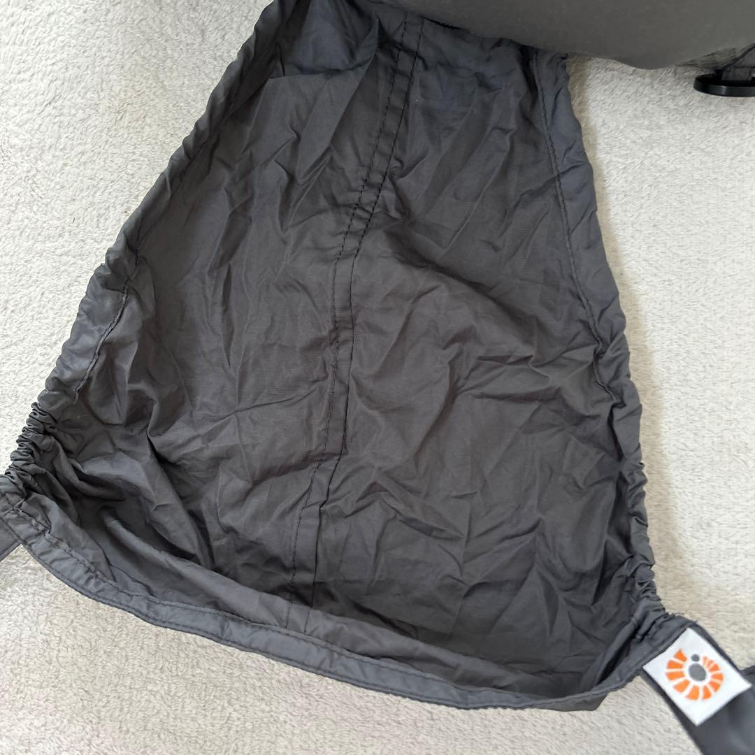 ergobaby 抱っこ紐 グレー　よだれカバーセット