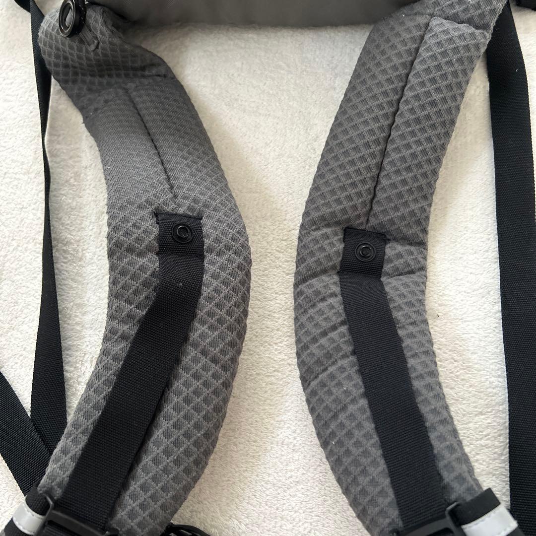 ergobaby 抱っこ紐 グレー　よだれカバーセット