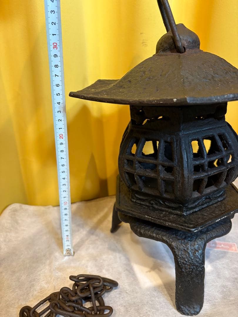 鉄灯籠 六角灯籠　鉄製 鋳造 鋳物 庭園 玄関 吊し 古道具