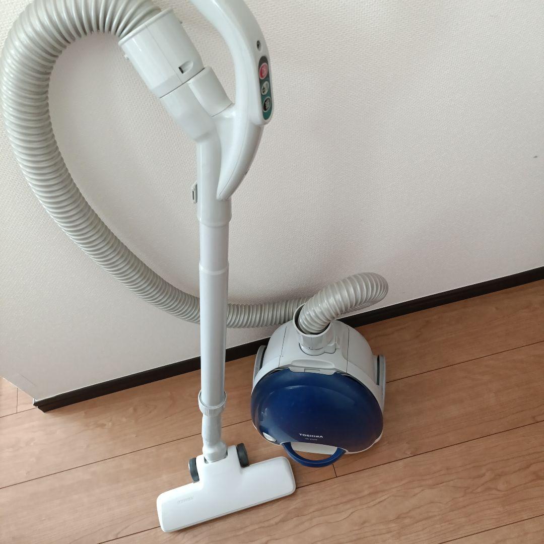 TOSHIBA VC-D50K（2017年製 ）紙パック式掃除機
