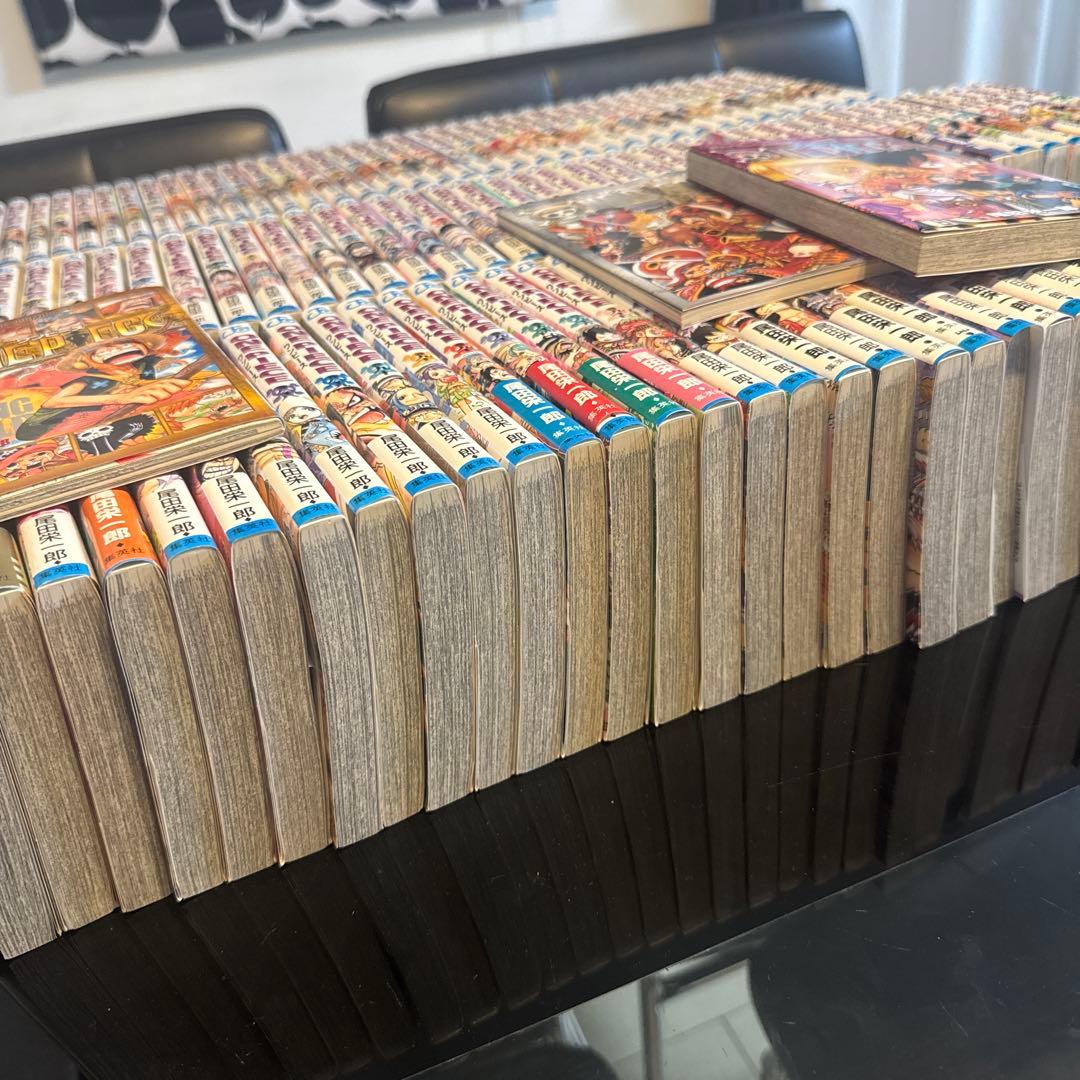 ワンピース111巻　漫画　セット　プラス3冊