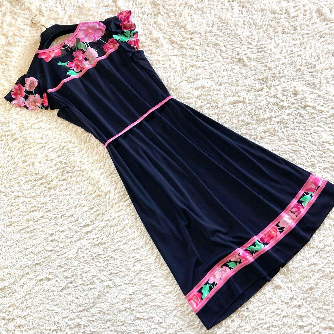 【極美品 現行タグ】レオナール カンカン シアー切替ワンピース フラワートリム