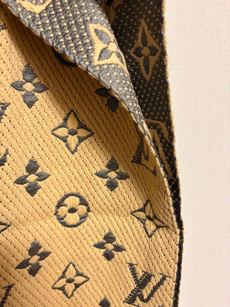 LOUIS VUITTON ルイヴィトンマフラー紙袋付き