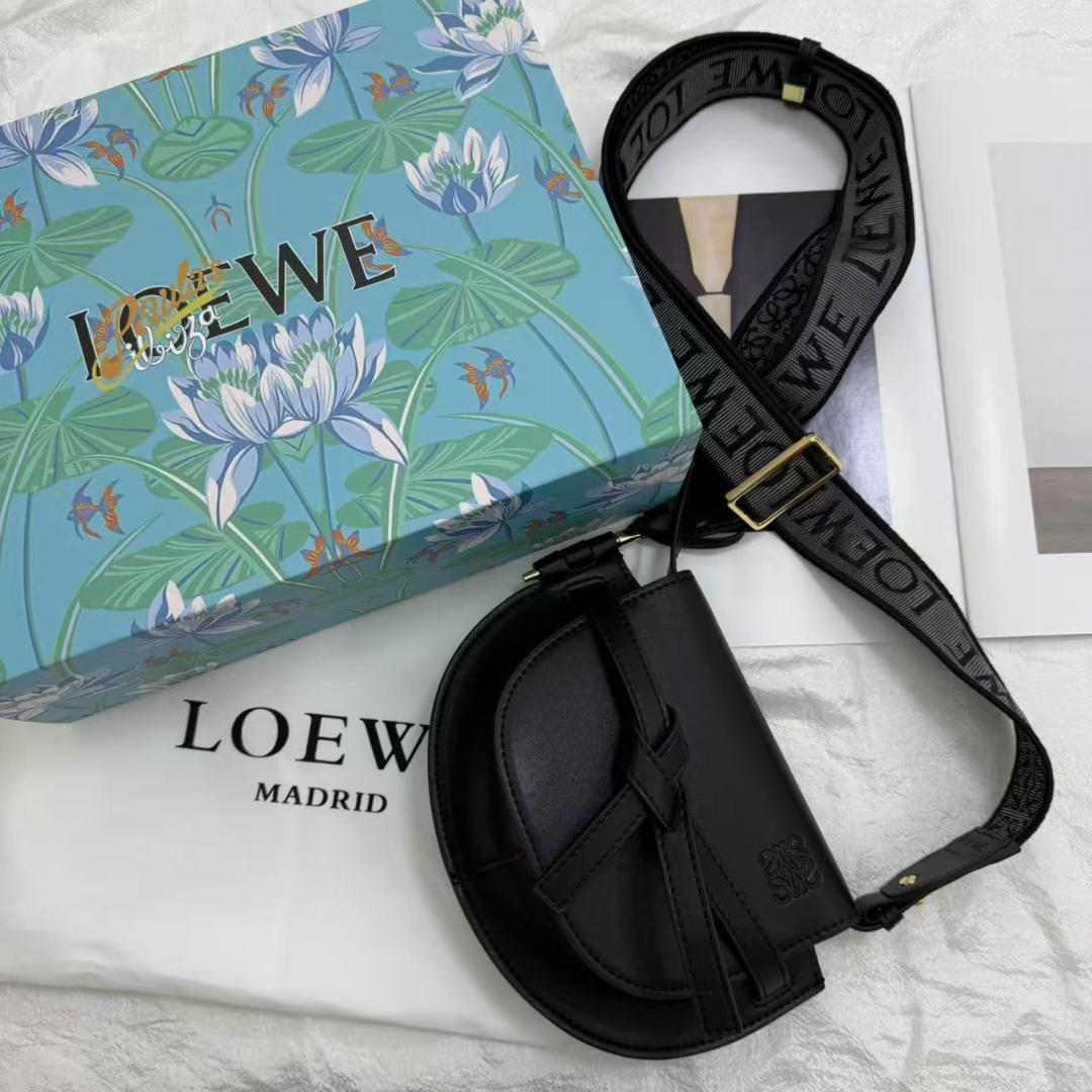LoeWe ゲートデュアル ミニショルダーバッグ