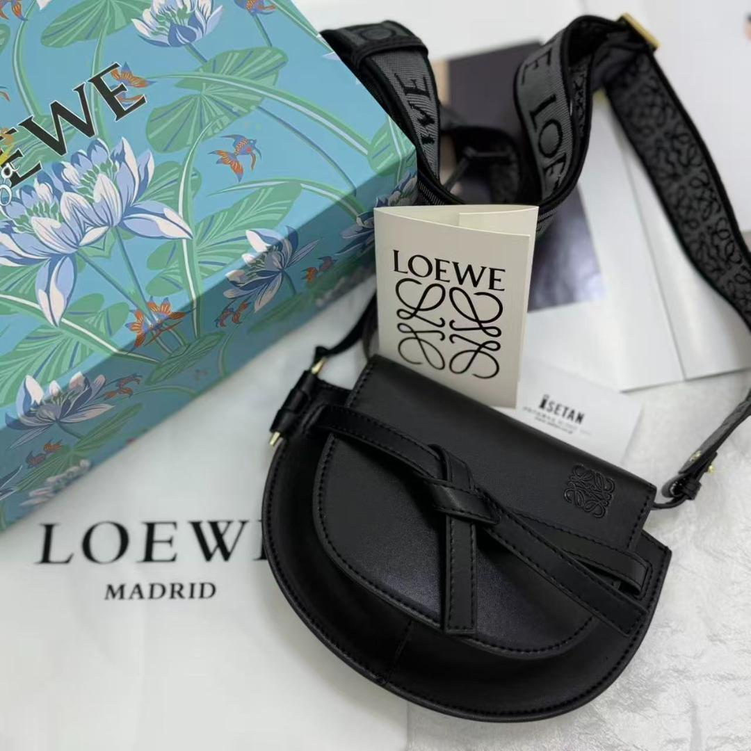 LoeWe ゲートデュアル ミニショルダーバッグ