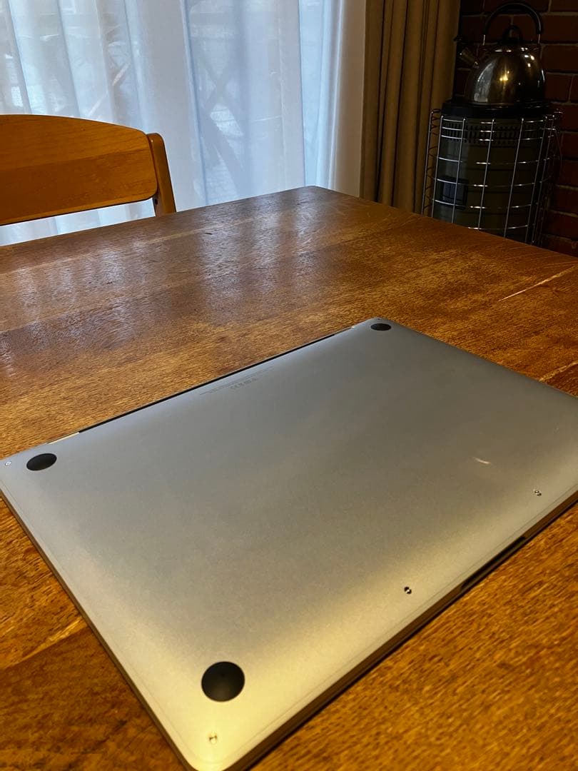 美品⭐︎MacBook Pro 2020 箱・クリアカバー付