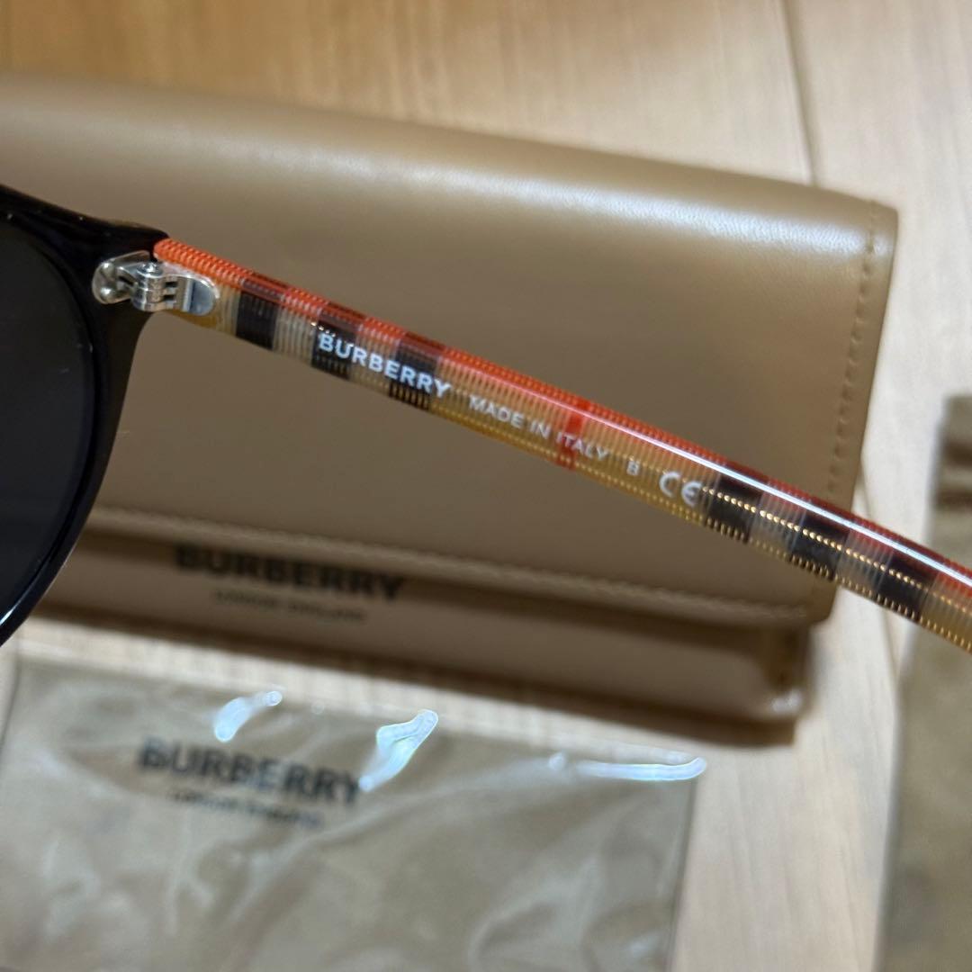 バーバリー　Burberry サングラス