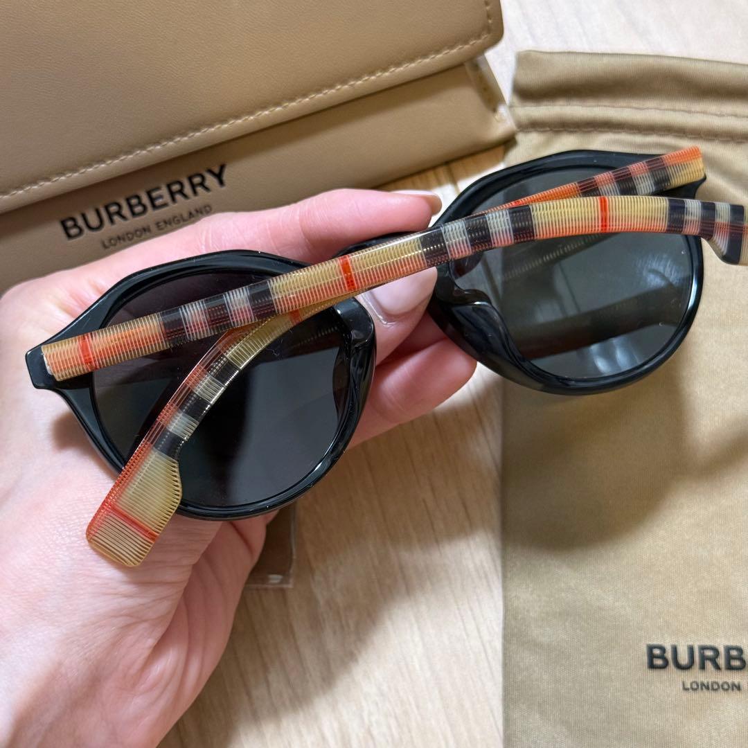 バーバリー　Burberry サングラス