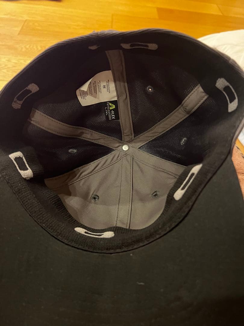オークリー　　OAKLEY 帽子　2点セット　廃盤