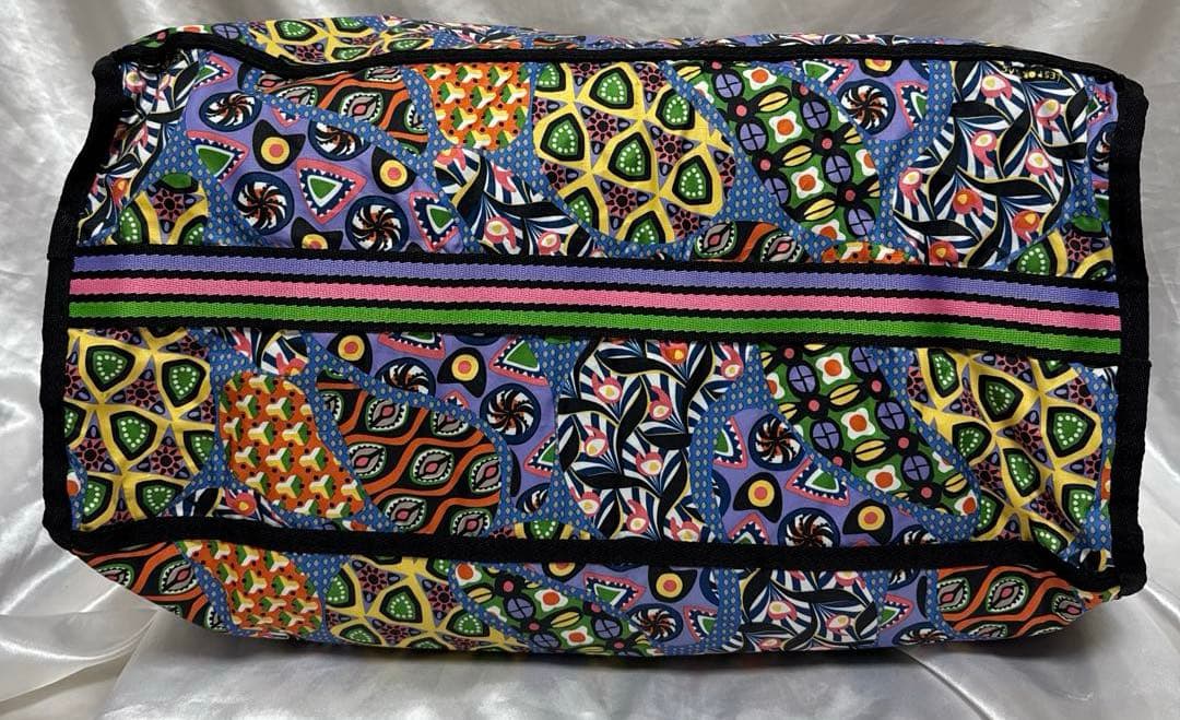 LeSportsac レスポートサック　ボストンバック　カラフル　総柄　派手