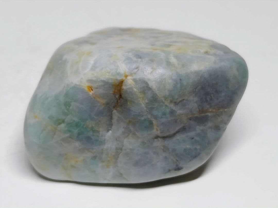 糸魚川163 翡翠 99g ヒスイ 原石 鑑賞石 自然石 誕生石 鉱物 鉱石