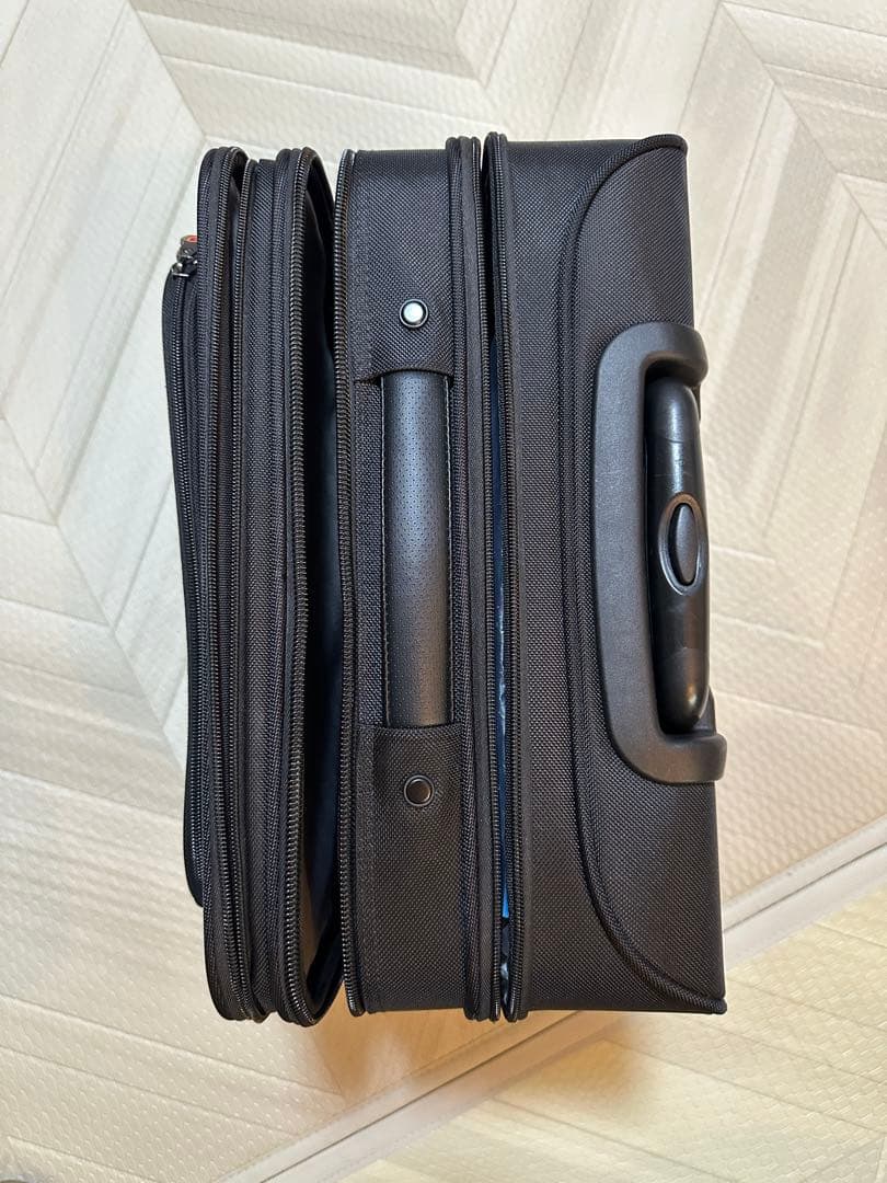 サムソナイト　samsonite スーツケース　キャリーバック　機内持込み可