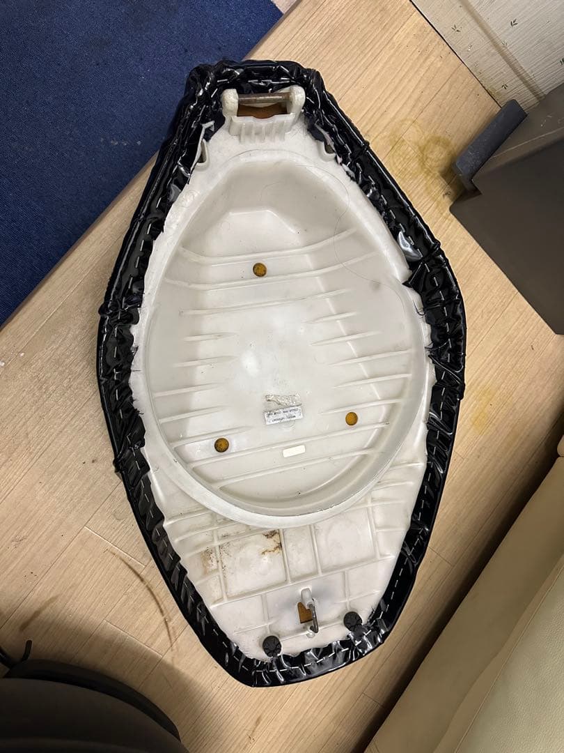 アドレスv125 エナメルシート(新品)